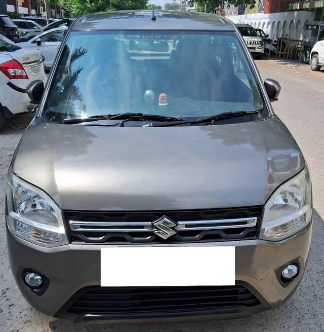 https://images10.gaadi.com/usedcar_image/4572311/original/processed_ec2475454f9a63b1d62f05ff4c55f432.jpg?imwidth=6400