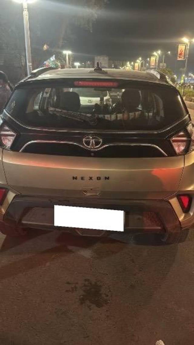 https://images10.gaadi.com/usedcar_image/4572312/original/processed_b5aaa6f9-cd7d-41fe-b141-491e8a24a002.jpeg?imwidth=6401
