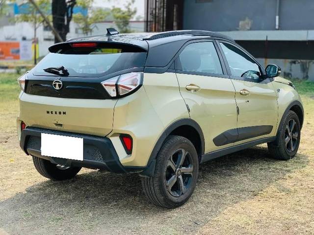 https://images10.gaadi.com/usedcar_image/4572312/original/processed_d2418eb0-6201-494d-90a4-1a195963b320.jpeg?imwidth=6400