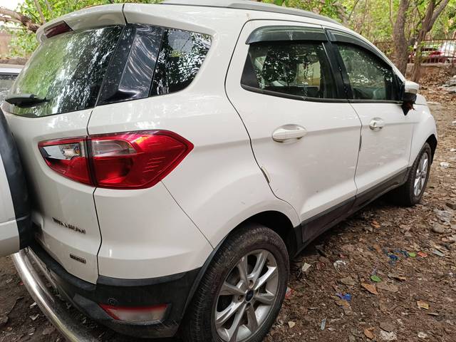 https://images10.gaadi.com/usedcar_image/4572315/original/processed_37d073273e331db0ee092186709cad9f.jpg?imwidth=6401