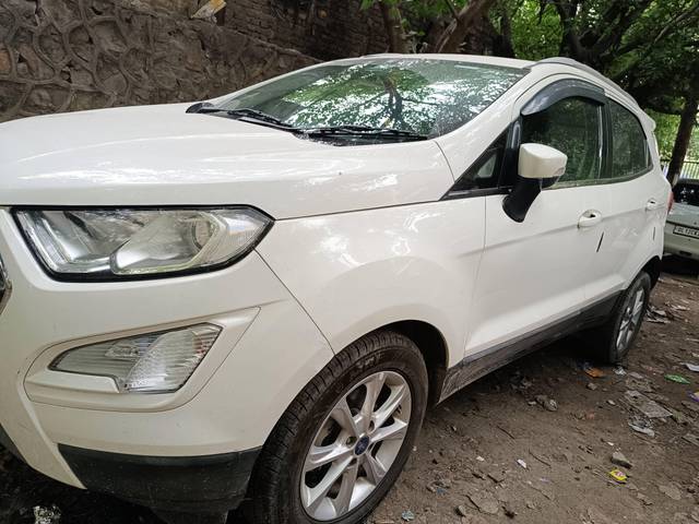 https://images10.gaadi.com/usedcar_image/4572315/original/processed_52832362cb3b0234bc4b63dbc68cd92a.jpg?imwidth=6400