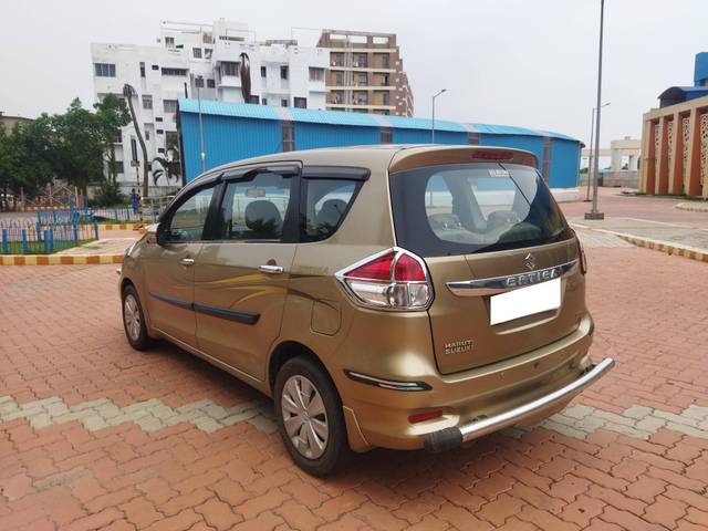 https://images10.gaadi.com/usedcar_image/4572333/original/processed_0802398c8e130353d10eba37c296287d.jpg?imwidth=6402