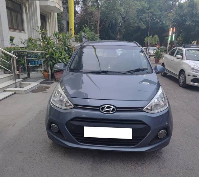 https://images10.gaadi.com/usedcar_image/4572335/original/processed_cf400e5f64406cf3015f0960bb7187f7.jpg?imwidth=6402