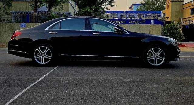 https://images10.gaadi.com/usedcar_image/4572338/original/processed_c43bdafba3d966ae603b2f5cd6fee6c3.jpg?imwidth=6401