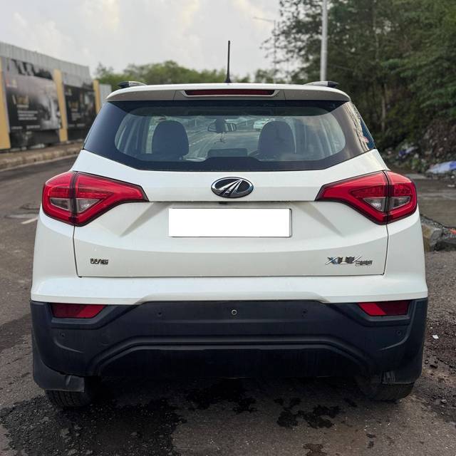 https://images10.gaadi.com/usedcar_image/4572350/original/processed_4e9a8b8681cbd5de7122a9ff75e883de.jpg?imwidth=6402