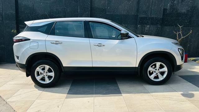 https://images10.gaadi.com/usedcar_image/4572358/original/5f906ca3d48fe96a84b422d4987bdce9.jpg?imwidth=6401