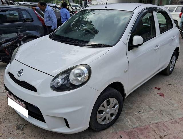 https://images10.gaadi.com/usedcar_image/4572378/original/processed_298089d63618cc1d516c4bdb833ebb1e.jpg?imwidth=6400