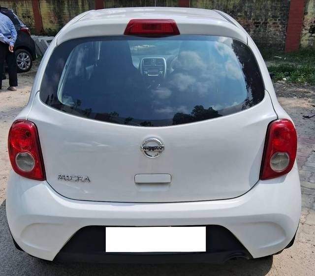https://images10.gaadi.com/usedcar_image/4572378/original/processed_82ecf687434bee0ab618d84593dc3008.jpg?imwidth=6402