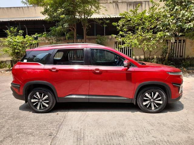 https://images10.gaadi.com/usedcar_image/4572382/original/processed_9fadf7217259ef616cc27a2bd1bd8216.jpeg?imwidth=6401
