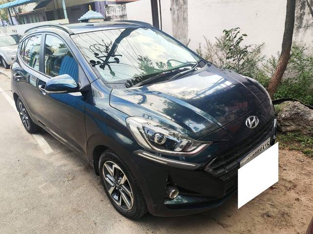 https://images10.gaadi.com/usedcar_image/4572402/original/processed_c962c4f08360c75dec7f64a20c4d79dc.jpg?imwidth=6400