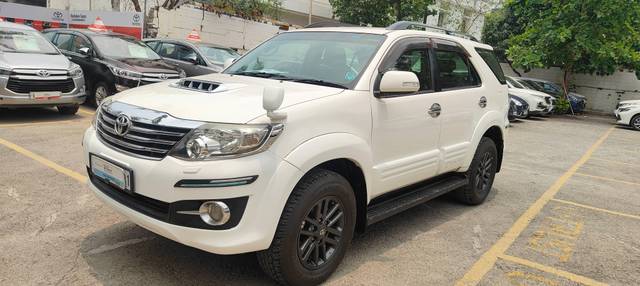 https://images10.gaadi.com/usedcar_image/4572419/original/processed_80703fcdde0a61eb97fb0dd7cfca15ed.jpg?imwidth=6402