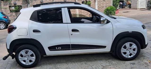 https://images10.gaadi.com/usedcar_image/4572423/original/processed_7914fac0d5c63a805ffb05d8d82978b8.jpg?imwidth=6401