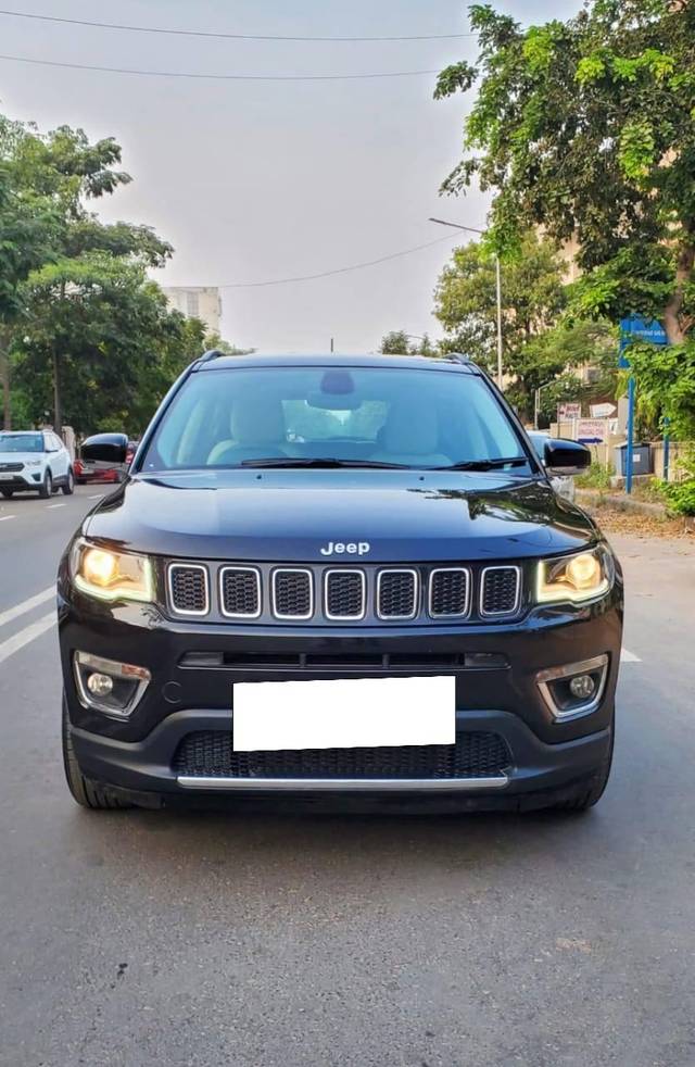 https://images10.gaadi.com/usedcar_image/4572469/original/processed_d87d5284-a7e9-4d32-b3e8-72bfb89e8839.jpg?imwidth=6401