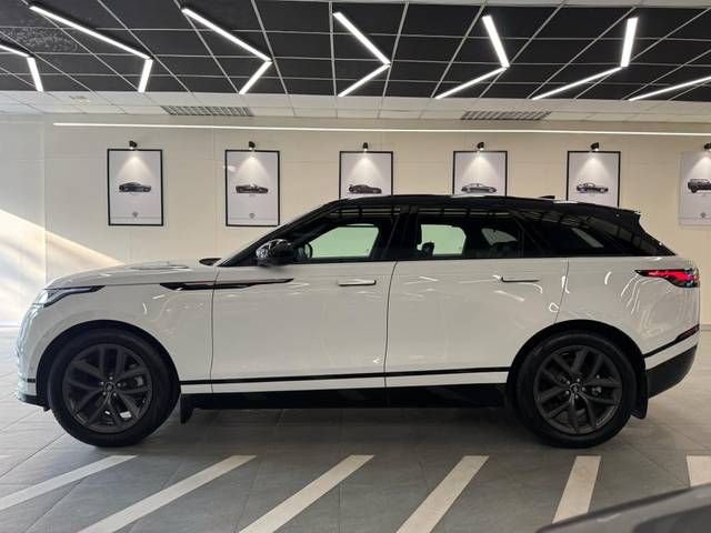 https://images10.gaadi.com/usedcar_image/4572478/original/06fa2c0886860192c62afe031ad6eb19.jpg?imwidth=6402