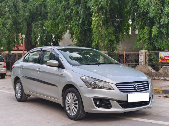 https://images10.gaadi.com/usedcar_image/4572488/original/processed_d3eeb87eabb1c31de02ad47f37e021e6.jpg?imwidth=6400