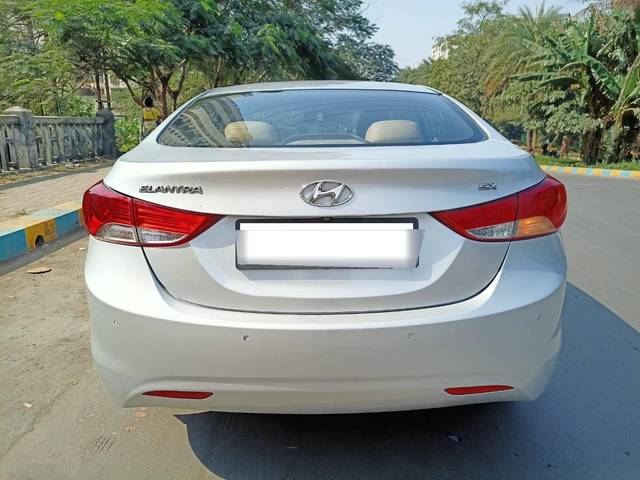 https://images10.gaadi.com/usedcar_image/4572489/original/processed_293f28a8d9d43b5e73230f790067ee97.jpg?imwidth=6401