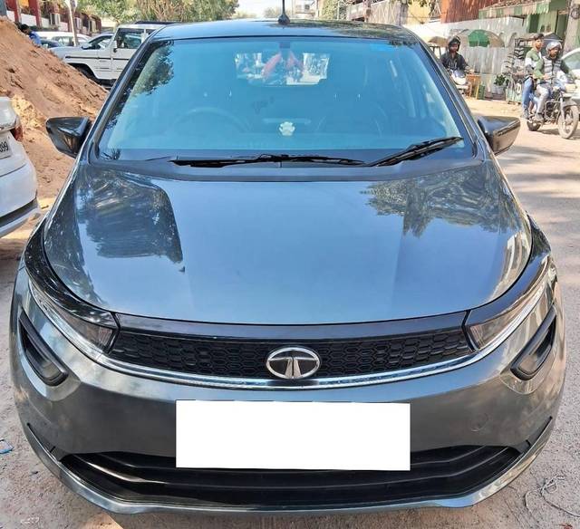 https://images10.gaadi.com/usedcar_image/4572493/original/processed_093a89e66d1a05ebc5646d2cbba776c8.jpg?imwidth=6400