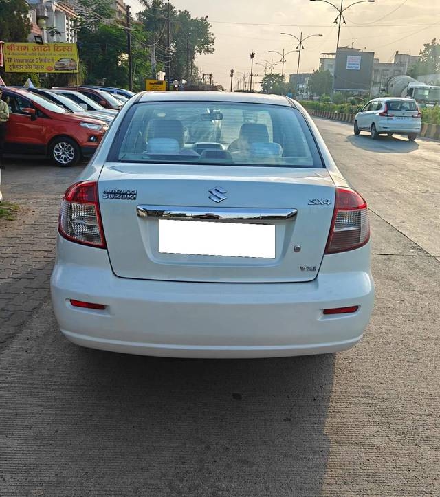 https://images10.gaadi.com/usedcar_image/4572508/original/processed_e00ede97063d0ef8687bc4c45dc46a76.jpg?imwidth=6401
