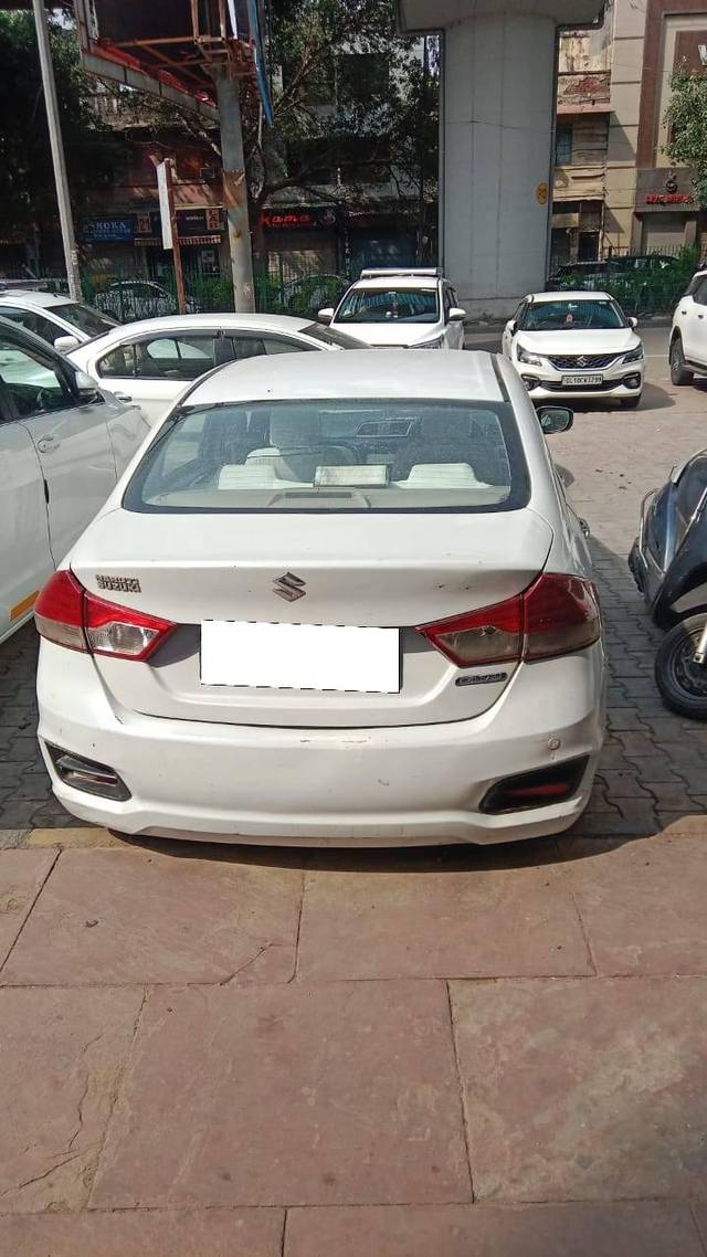 https://images10.gaadi.com/usedcar_image/4572521/original/processed_81d1778b31ae6ba6d6b8a59a91737c65.jpg?imwidth=6400