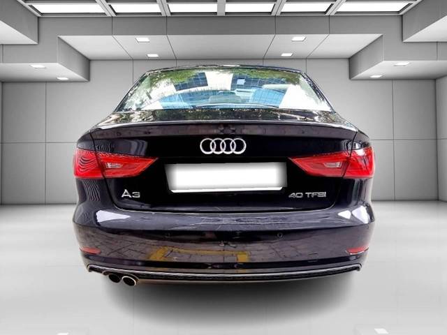 https://images10.gaadi.com/usedcar_image/4572529/original/processed_35932d3a922ffdd4d30697447c937388.jpg?imwidth=6402