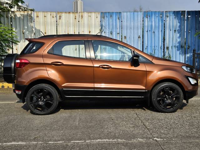 https://images10.gaadi.com/usedcar_image/4572530/original/76f07e679940d6f47a13c15f349ee394.jpeg?imwidth=6401