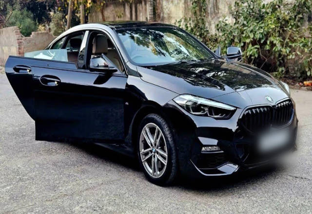 https://images10.gaadi.com/usedcar_image/4572535/original/6d99afbc-495d-4358-8a37-f9a7e5b2feb3.?imwidth=6401