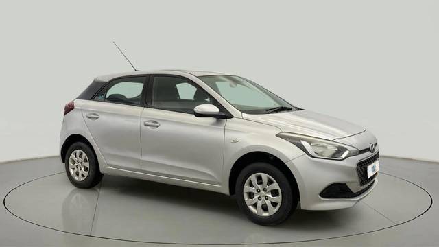 https://images10.gaadi.com/usedcar_image/4572548/original/34dee30e1df6915750c461bab5377fc1.jpg?imwidth=6400