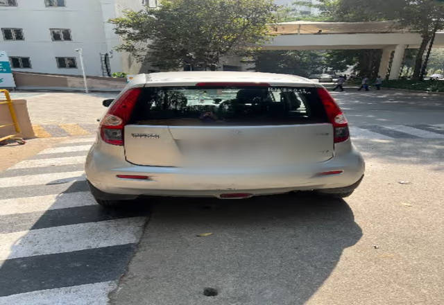 https://images10.gaadi.com/usedcar_image/4572554/original/c9a9c4cc-160f-42a0-ad0c-73e33940ff91.?imwidth=6400
