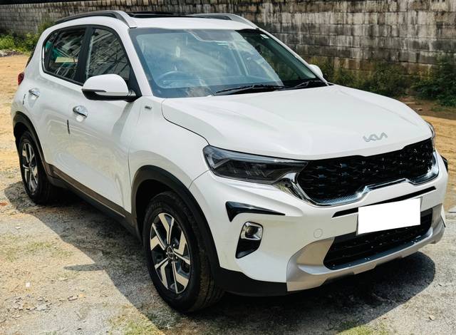 https://images10.gaadi.com/usedcar_image/4572555/original/processed_76b236a6-5a4c-4f0c-a2e5-c3f2a21c6211.jpg?imwidth=6400