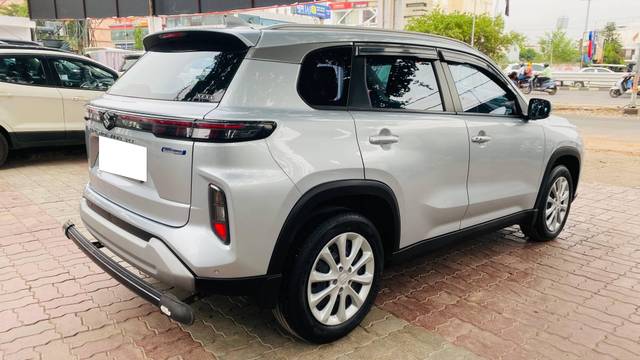 https://images10.gaadi.com/usedcar_image/4572559/original/processed_ca9f7f3f-5ab5-4bdd-978b-689d6aca3e54.jpg?imwidth=6401