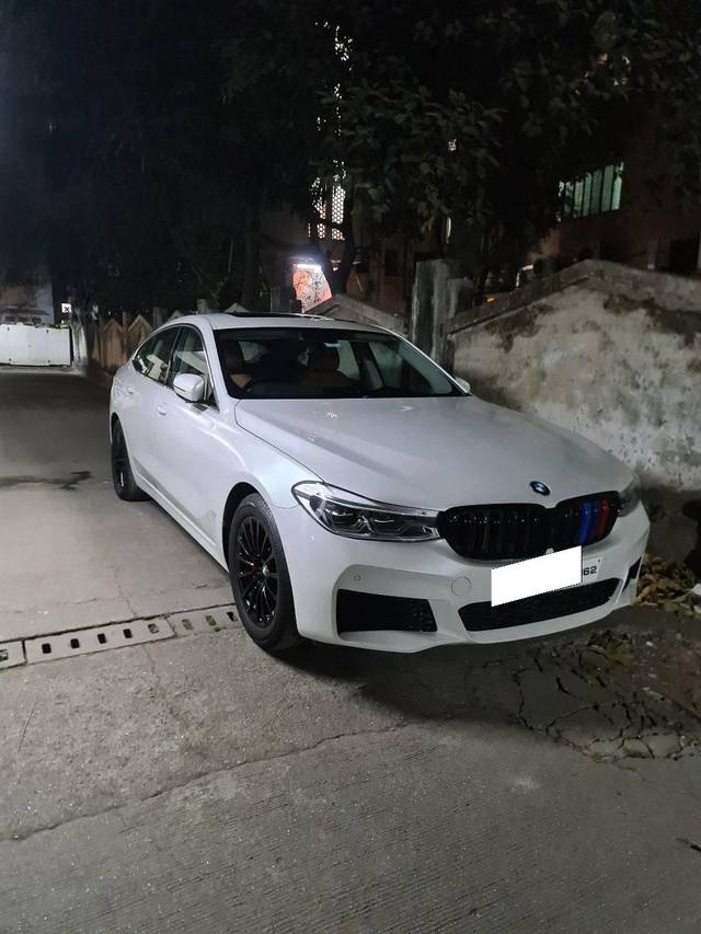 https://images10.gaadi.com/usedcar_image/4572586/original/processed_77bfecf6-ef6b-4726-91b1-68ca4c1013b6.jpg?imwidth=6400