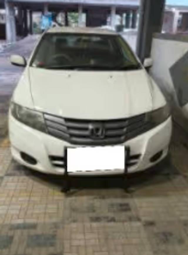 https://images10.gaadi.com/usedcar_image/4572598/original/20871ece-9c3c-4078-a8e6-5b81a359fafc.png?imwidth=6400