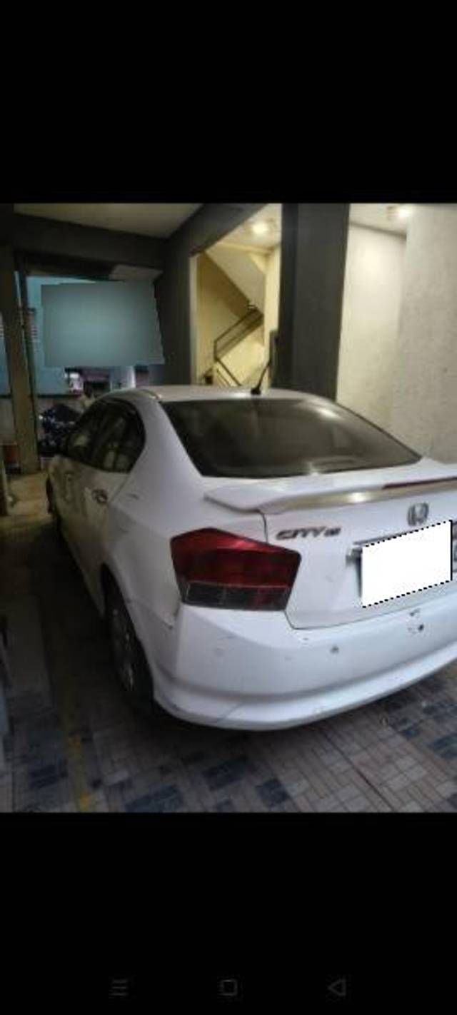 https://images10.gaadi.com/usedcar_image/4572598/original/processed_3393b6b3-546f-41b0-bf4d-e6619e7ee131.jpg?imwidth=6401