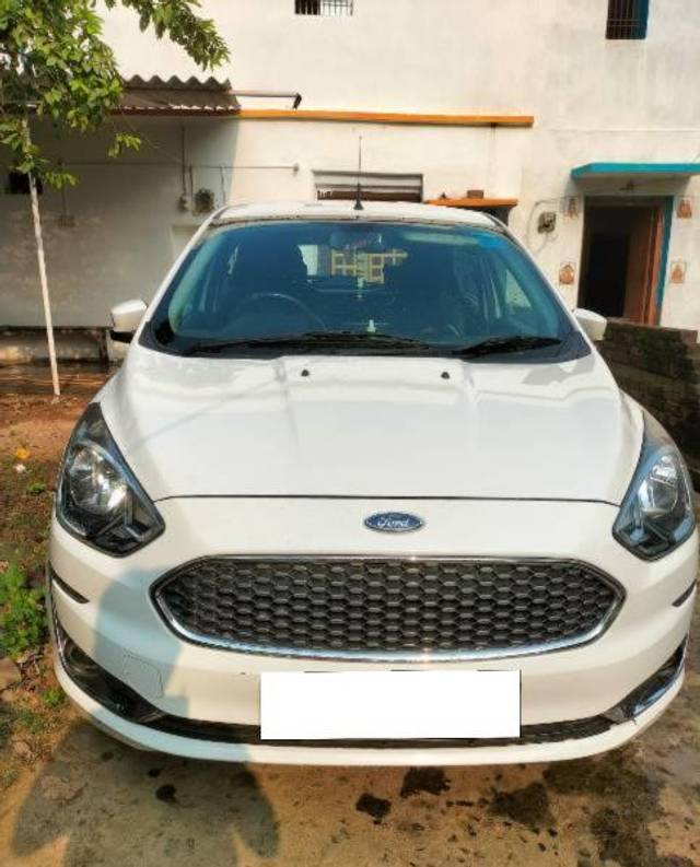 https://images10.gaadi.com/usedcar_image/4572621/original/processed_2fedbc2e-15f7-4fd1-94ab-b1307f8560ad.jpg?imwidth=6400