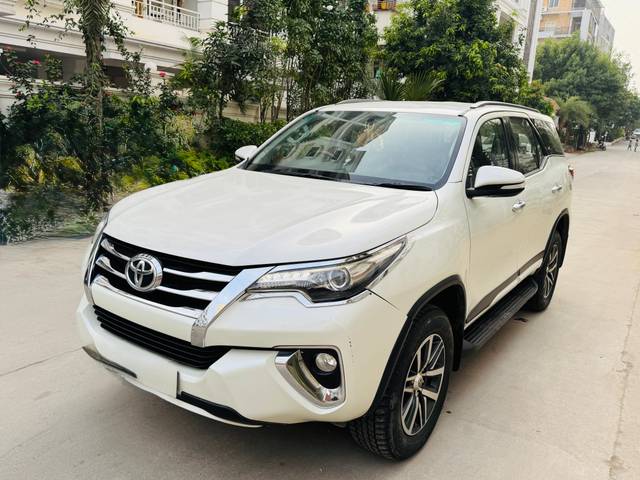 https://images10.gaadi.com/usedcar_image/4572625/original/f1ec8b036e8d649d8a8e51b71287a426.jpg?imwidth=6400