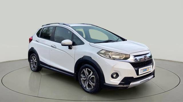 https://images10.gaadi.com/usedcar_image/4572631/original/61c5c2ca580ed46e328206c0eeef020b.jpg?imwidth=6400