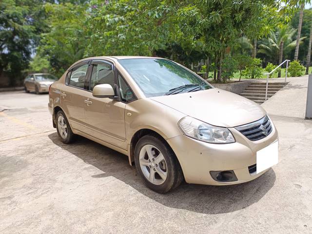 https://images10.gaadi.com/usedcar_image/4572636/original/processed_9cb3e57b9ca23e57baf52f8dbb788fa8.jpg?imwidth=6400