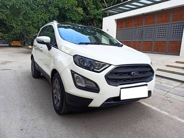 https://images10.gaadi.com/usedcar_image/4572637/original/processed_117e8b67055d0607ce4313f24596b546.jpg?imwidth=6400