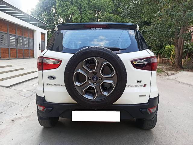 https://images10.gaadi.com/usedcar_image/4572637/original/processed_da3ac318a2ac8d10a4517476453a6f70.jpg?imwidth=6402