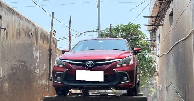 https://images10.gaadi.com/usedcar_image/4572641/original/processed_a64858eb-9b71-4602-80d3-ad914ce615ec.jpeg?imwidth=6401