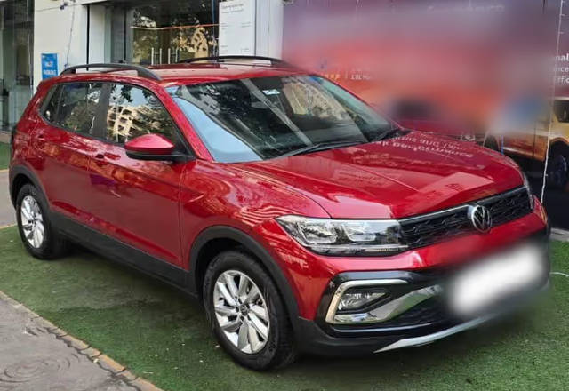 https://images10.gaadi.com/usedcar_image/4572658/original/e5474078-aad5-42eb-8767-616edc3424d2.?imwidth=6400