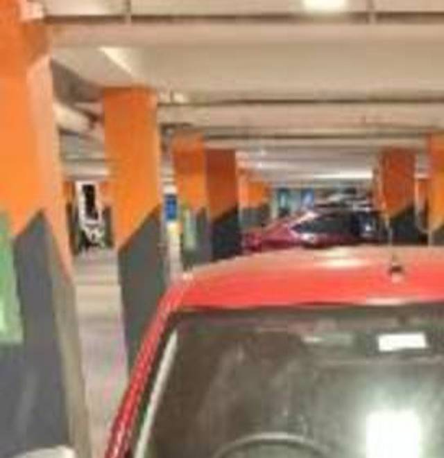 https://images10.gaadi.com/usedcar_image/4572660/original/processed_34e07a97-ae42-4c60-8163-b957735c4bde.jpg?imwidth=6400