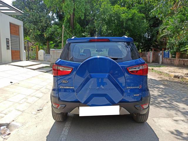 https://images10.gaadi.com/usedcar_image/4572662/original/processed_21bd344cf01a59dc4a76e915415a3b2d.jpg?imwidth=6402