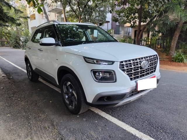 https://images10.gaadi.com/usedcar_image/4572663/original/processed_fbc3c0c7b813f33597337d2dca5f7a79.jpg?imwidth=6400