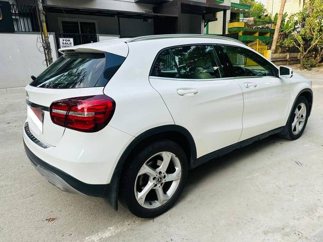 https://images10.gaadi.com/usedcar_image/4572673/original/processed_834353c650054e11b031f566a496e8a9.jpg?imwidth=6401