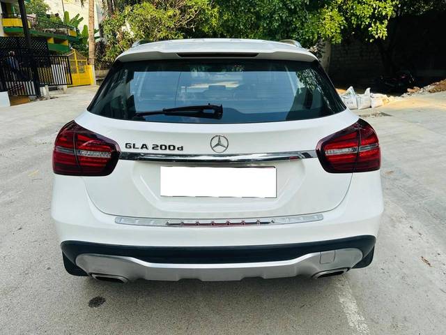 https://images10.gaadi.com/usedcar_image/4572673/original/processed_dd5ff7666d2987b96b3647d935fd82f3.jpg?imwidth=6402