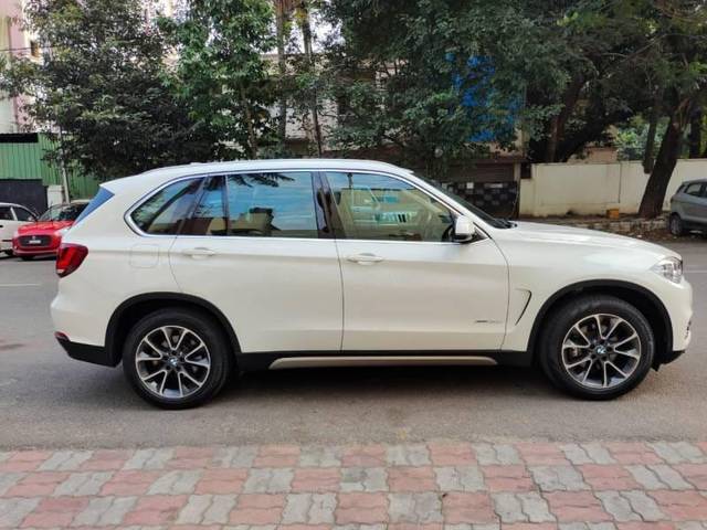 https://images10.gaadi.com/usedcar_image/4572706/original/1e966c30fc052d0053a5af7c8541e44d.jpg?imwidth=6401