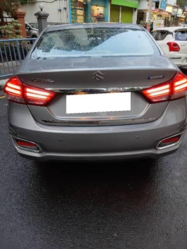 https://images10.gaadi.com/usedcar_image/4572707/original/processed_9930d0e9-abbe-4dbc-8e8a-a2e4d287ccac.jpg?imwidth=6401