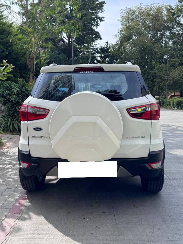 https://images10.gaadi.com/usedcar_image/4572710/original/processed_fb9cf1d63252079cd55ff2f4964ee759.jpg?imwidth=6402