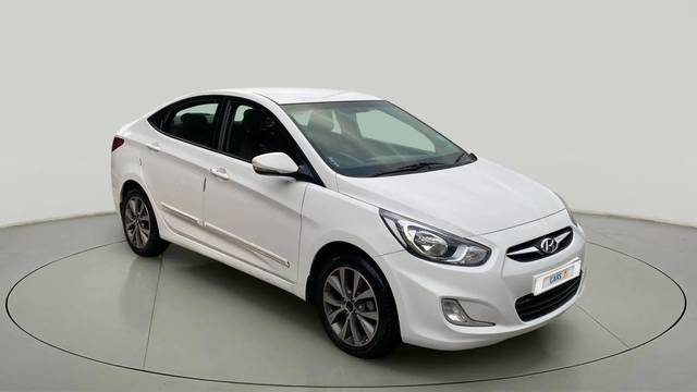 https://images10.gaadi.com/usedcar_image/4572734/original/4d952afa7a21c13da04cb33748e4e769.jpg?imwidth=6400